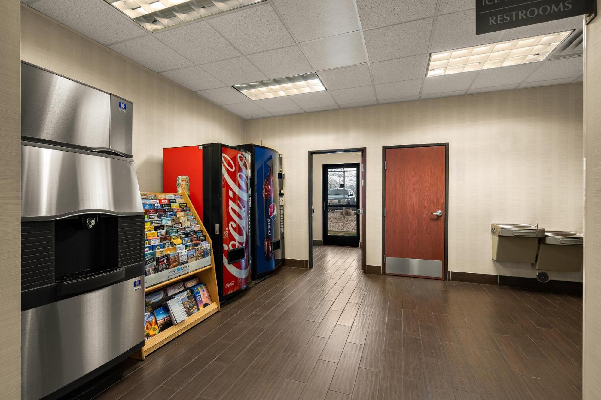 Comfort Inn Ogden Near Event Center Extérieur photo